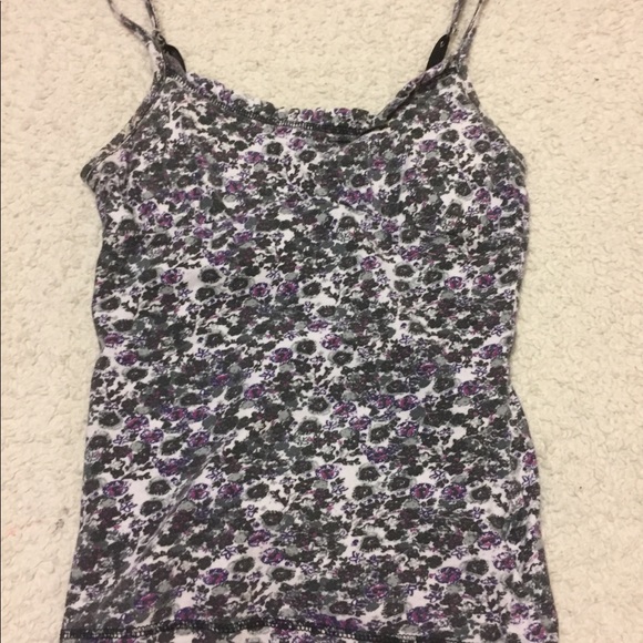 8 various tank tops - Picture 2 of 8